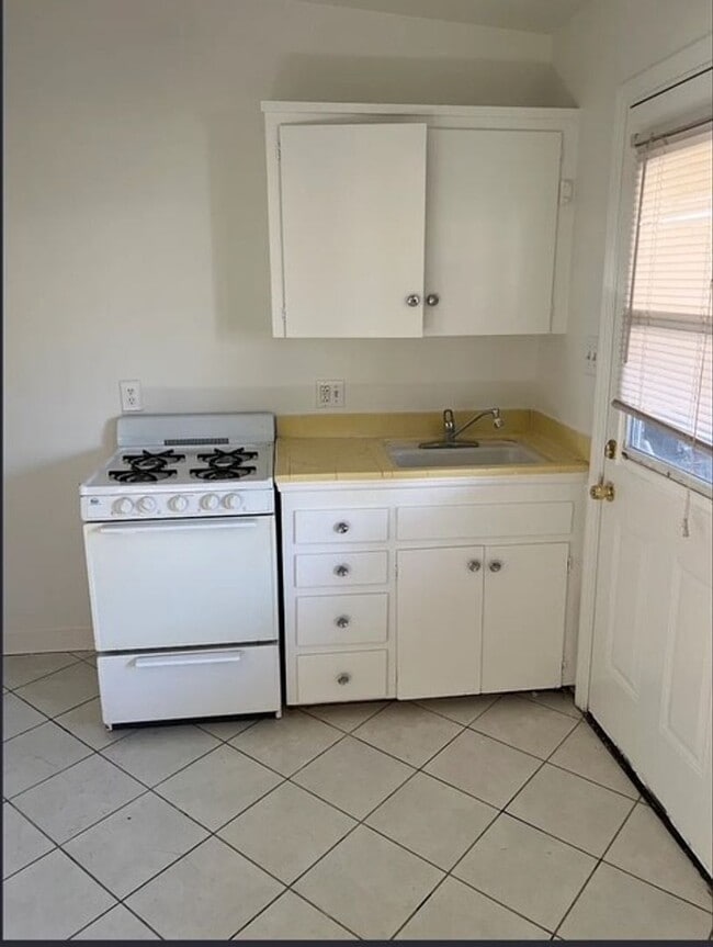 property at 12651 Agua Cayendo Rd