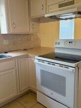 1158 Glenda St in Pearland, TX - Building Photo - Building Photo