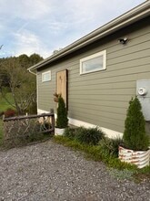 97 Mulligan Dr in Clyde, NC - Building Photo - Building Photo