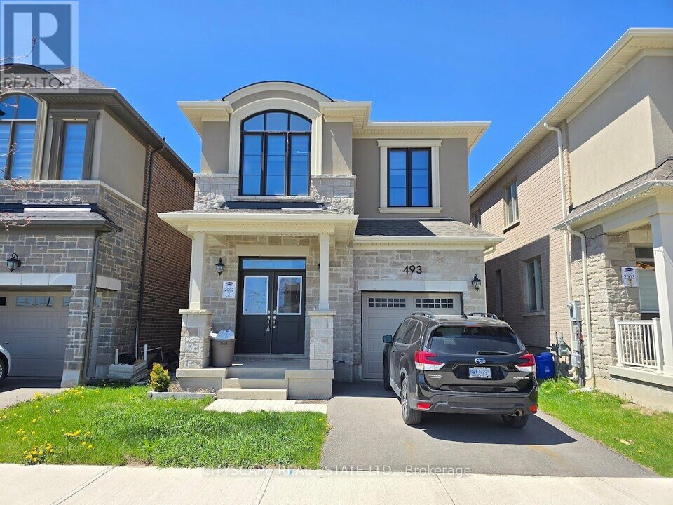 493 Boyd Ln in Milton, ON - Building Photo
