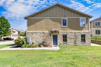 1620 Bryant Dr in Round Rock, TX - Building Photo - Building Photo