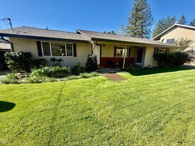 240 Scholtz Ave in Colfax, CA - Building Photo