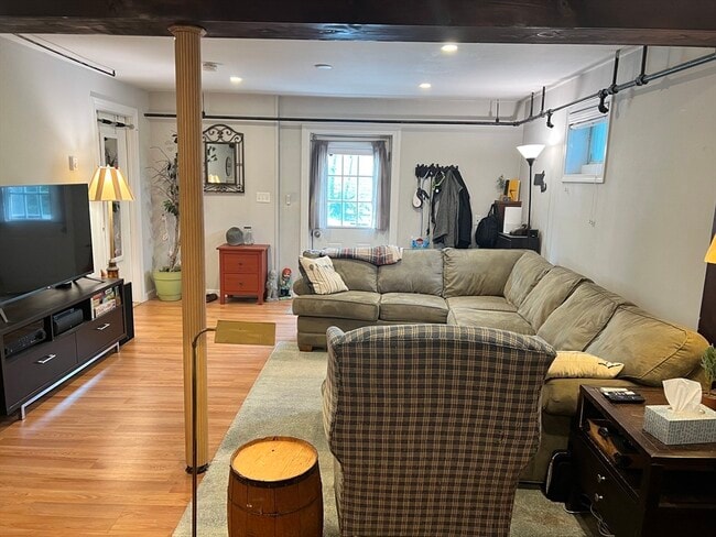 property at 3 Allen Rd