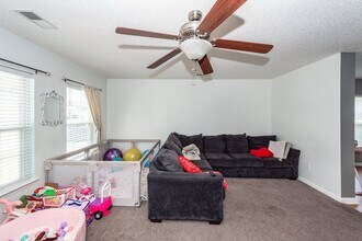 197 Emerald Isle Dr in Moncks Corner, SC - Building Photo - Building Photo