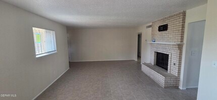 9009 DARLINA Dr in El Paso, TX - Building Photo - Building Photo