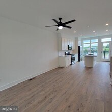 2004 Tysons Ridgeline Rd in Falls Church, VA - Building Photo - Building Photo
