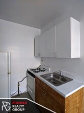 3304 W Schubert Ave in Chicago, IL - Building Photo - Building Photo