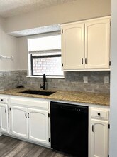 8325 E 65th St in Tulsa, OK - Building Photo - Building Photo