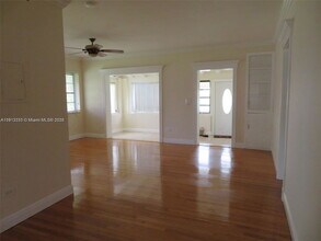 436 Lark Ave in Miami Springs, FL - Building Photo - Building Photo