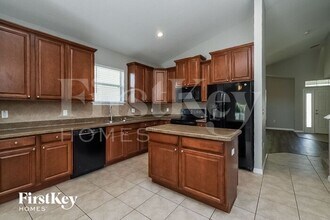 12141 Colony Lakes Blvd in New Port Richey, FL - Building Photo - Building Photo