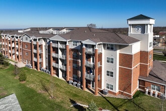 Southwick Manor in Brunswick, OH - Building Photo - Building Photo