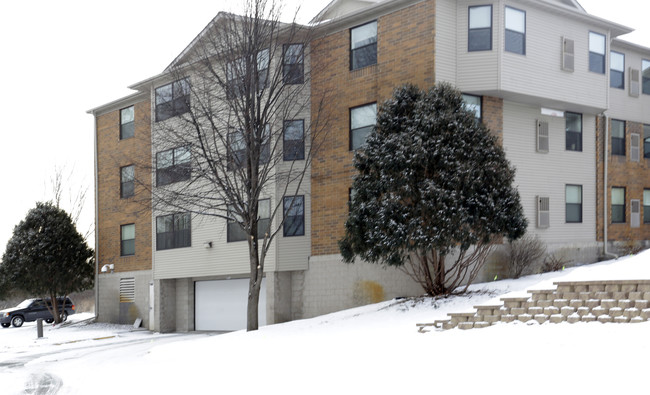 Epiphany Pines in Coon Rapids, MN - Building Photo - Building Photo