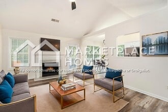 237 Autumn Ridge Dr in Griffin, GA - Building Photo - Building Photo