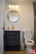 3619 S Gramercy Pl in Los Angeles, CA - Building Photo - Building Photo