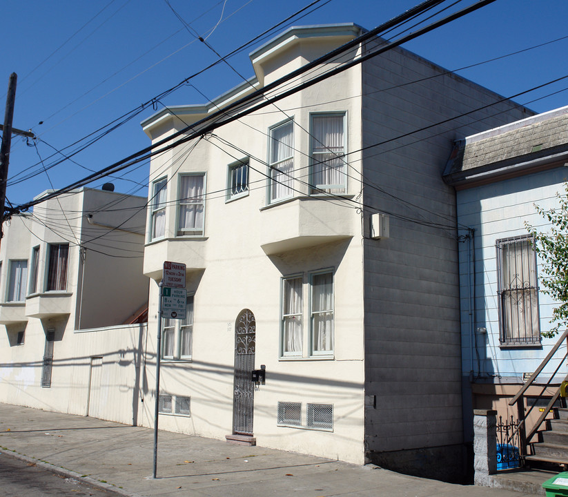 984 Hampshire St in San Francisco, CA - Building Photo