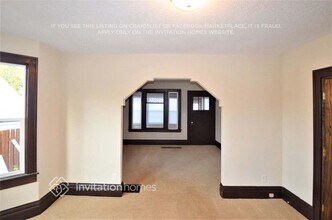 745 Oakdale Ave in St. Paul, MN - Building Photo - Building Photo