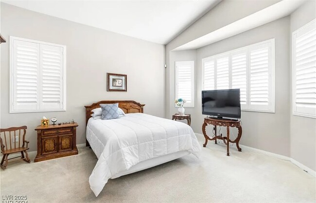 property at 675 Tremaine Ct