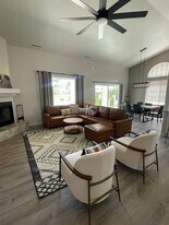 5675 Hole in 1 Dr in Prescott, AZ - Building Photo