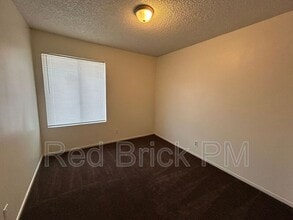 1302 Frankfort Ct in Merced, CA - Building Photo - Building Photo