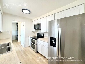 18070 7th Ave NE in Shoreline, WA - Building Photo - Building Photo