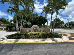 735 NW 91st Terrace in Plantation, FL - Building Photo - Building Photo