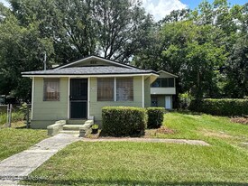 1433 W 13th St in Jacksonville, FL - Building Photo