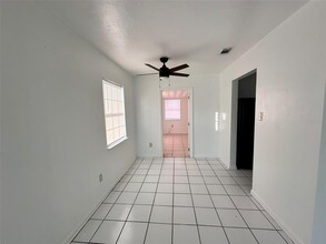 6025 Deming Ave in North Port, FL - Building Photo - Building Photo
