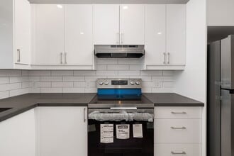 83 Wilson St in Oakville, ON - Building Photo - Building Photo