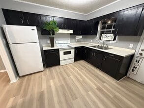 501-511 11th Ave in Meridian, MS - Building Photo - Building Photo