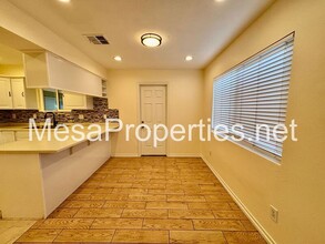 16149 Orange St in Hesperia, CA - Building Photo - Building Photo