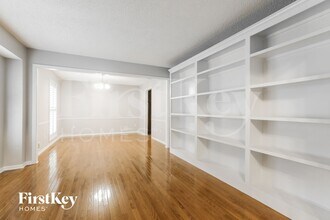 1018 SE 4th St in Lee's Summit, MO - Building Photo - Building Photo