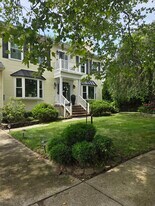 91 Grand Ave, Unit 91 Grand Avenue Atlantic in Atlantic Highlands, NJ - Building Photo