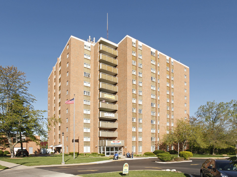 Riverview Terrace Apartments in Adrian, MI - Foto de edificio