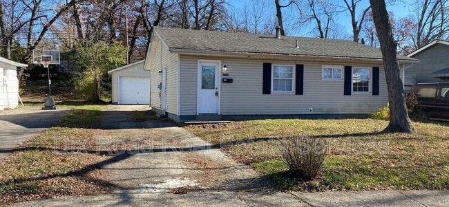 property at 2102 Piccadilly Ave