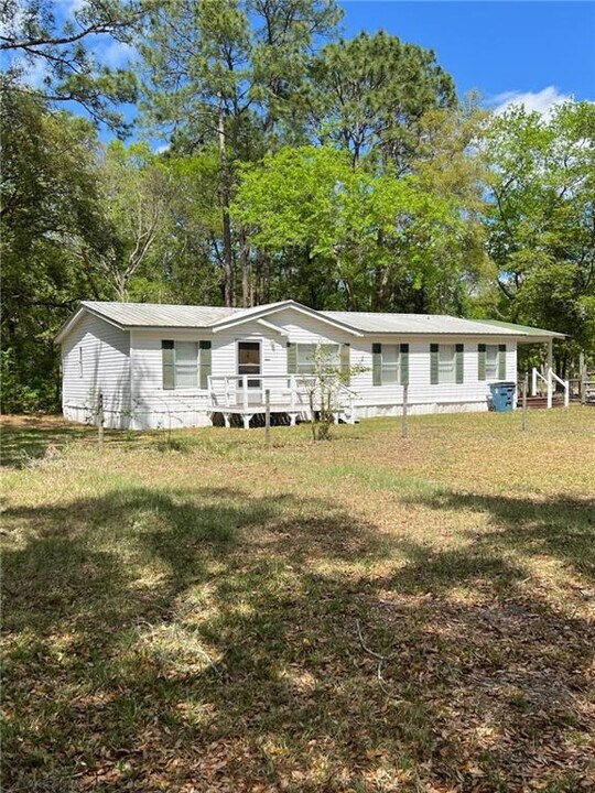 36 Fred Ave in Waynesville, GA - Building Photo