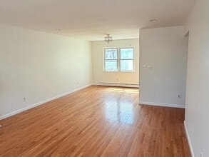 79 Paterson St in Jersey City, NJ - Building Photo - Building Photo