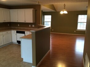 7910 Fir Green Way in Louisville, KY - Building Photo - Building Photo