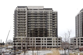 Metro Place Condos - M4 in Toronto, ON - Building Photo - Building Photo