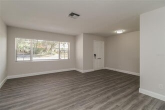 820 N Florida Ave in DeLand, FL - Building Photo - Building Photo