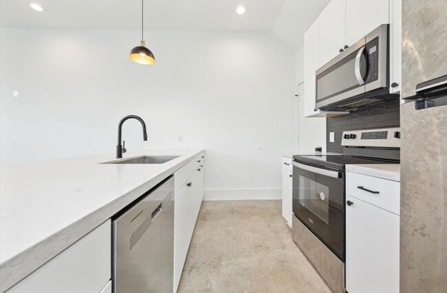 property at 316 N Everton St