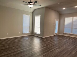 3129 Risinger Rd in Lorena, TX - Building Photo - Building Photo