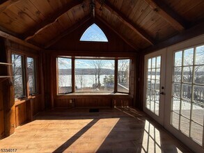 3 Kushaqua Trail N in West Milford, NJ - Building Photo - Building Photo