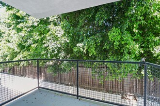 3240 Fay in Los Angeles, CA - Building Photo - Building Photo