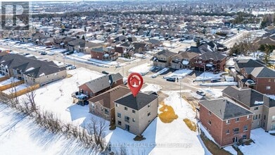 6 Burrows Ct in Kawartha Lakes, ON - Building Photo - Building Photo