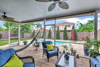 8986 SW 214th Terrace in Cutler Bay, FL - Building Photo - Building Photo