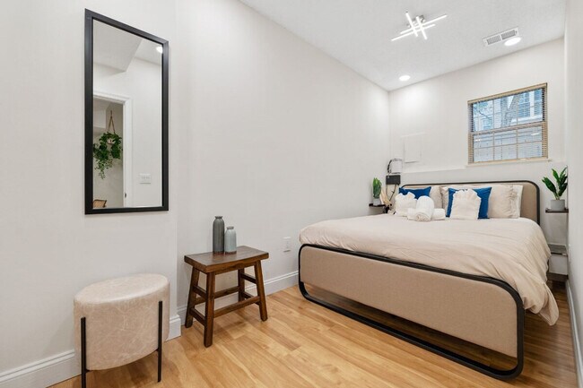 12349 Lima Ln in Reston, VA - Building Photo - Building Photo