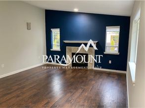 2370 Martin Ave E in Port Orchard, WA - Building Photo - Building Photo