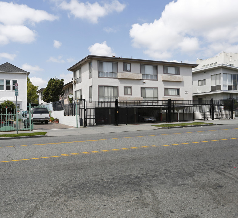 419 S Commonwealth Ave in Los Angeles, CA - Building Photo