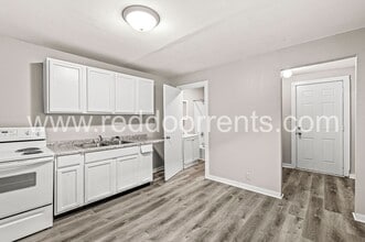 970 Edgemont Ave in Indianapolis, IN - Building Photo - Building Photo