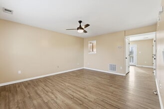 405 Maryrose Dr in Nicholasville, KY - Building Photo - Building Photo